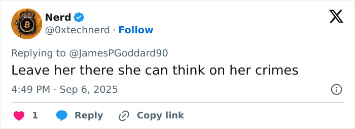 Screenshot of a tweet showing a reply criticizing a woman jailed for life in Dubai, related to a canceled GoFundMe page. Screenshot of a tweet showing a reply criticizing a woman jailed for life in Dubai, related to a canceled GoFundMe page.