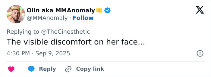 Screenshot of a tweet praising Chase Infiniti&rsquo;s response to a reporter&rsquo;s awkward question about Leonardo DiCaprio.