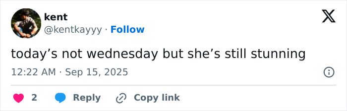 Jenna Ortega wearing a diamond-encrusted bold outfit at the 2025 Emmys, capturing attention with her risky fashion choice. Jenna Ortega wearing a diamond-encrusted bold outfit at the 2025 Emmys, capturing attention with her risky fashion choice.