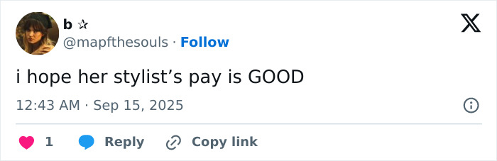 User tweet praising Jenna Ortega’s stylist for her risky diamond-encrusted look at the 2025 Emmys event. User tweet praising Jenna Ortega’s stylist for her risky diamond-encrusted look at the 2025 Emmys event.