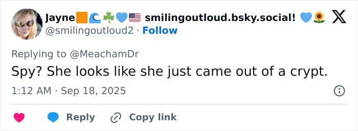 Screenshot of a tweet mocking First Lady Melania’s outfit in the UK, referencing a new light bulb. Screenshot of a tweet mocking First Lady Melania’s outfit in the UK, referencing a new light bulb.