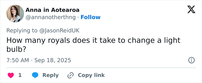 Tweet mocking First Lady's outfit in the UK, referencing light bulb joke about royals and wardrobe choice. Tweet mocking First Lady's outfit in the UK, referencing light bulb joke about royals and wardrobe choice.