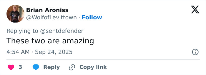 Donald Trump finger-pointing during a tense exchange with Melania analyzed by body language experts. Donald Trump finger-pointing during a tense exchange with Melania analyzed by body language experts.