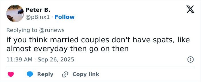 Donald Trump pointing his finger during a body language analysis of his exchange with Melania Trump. Donald Trump pointing his finger during a body language analysis of his exchange with Melania Trump.