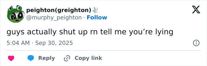 Tweet from user peighton reacting to Nicole Kidman and Keith Urban's split with humorous disbelief and surprise.