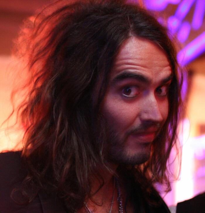 46 Celebrity Encounters That Were So Bad, It Left A Sour Taste In People’s Mouths