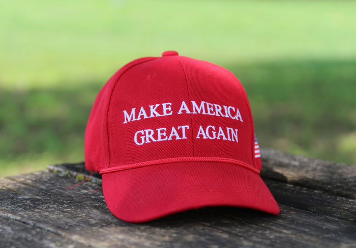 38 Unbelievable Cases Of People Being Stupid Together