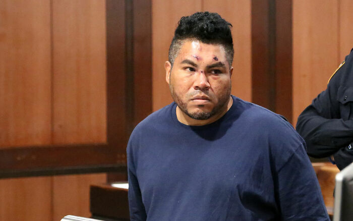 Maniac driver with facial injuries in a courtroom responding to cops after running over teen rejecting his advances Maniac driver with facial injuries in a courtroom responding to cops after running over teen rejecting his advances