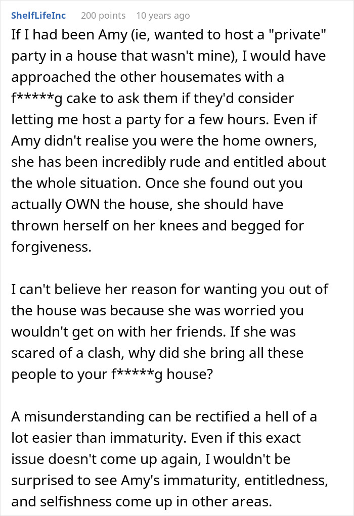 Text post discussing a woman accusing homeowners of ruining her party by not leaving their house.