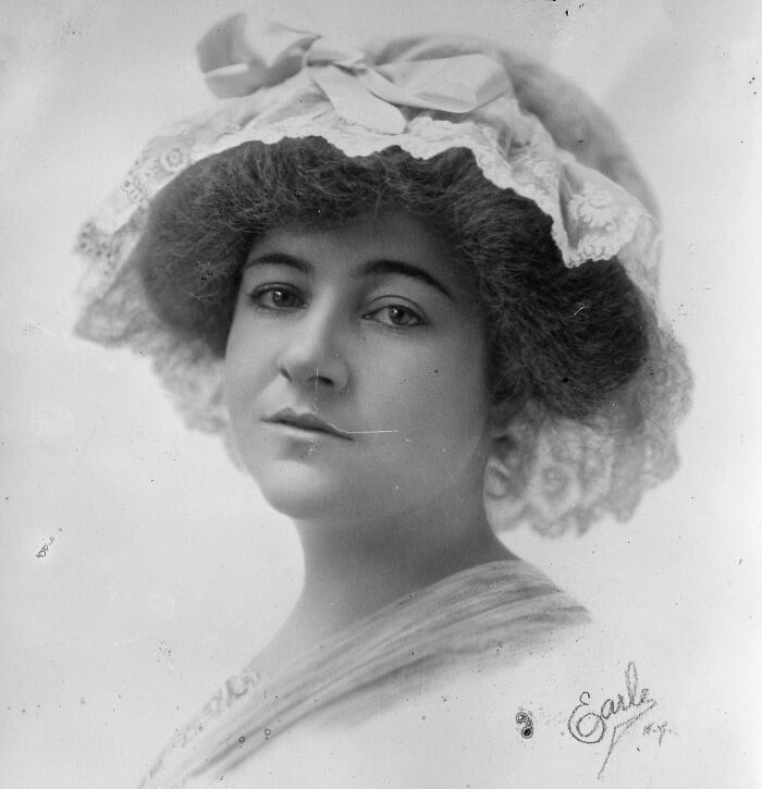 Black and white portrait of a vintage celebrity wearing a lace hat, related to celebrities who vanished without a trace.