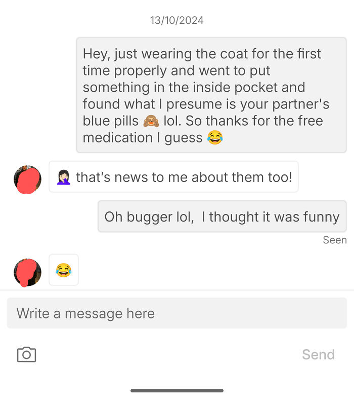 Text message exchange showing a funny discovery of blue pills in a coat pocket, illustrating wild Vinted posts online.