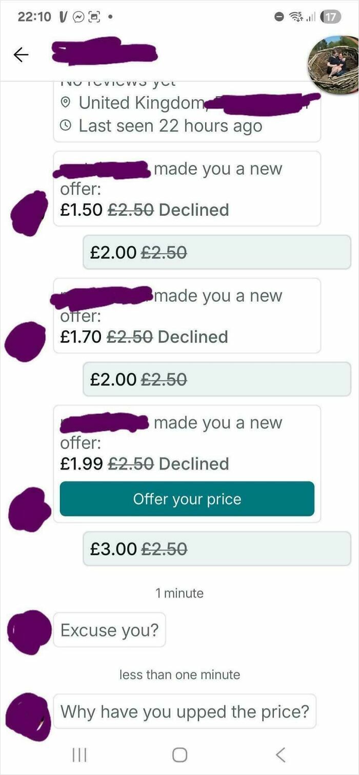Chat conversation on Vinted showing offers and declined prices, illustrating unhinged online selling behaviors.