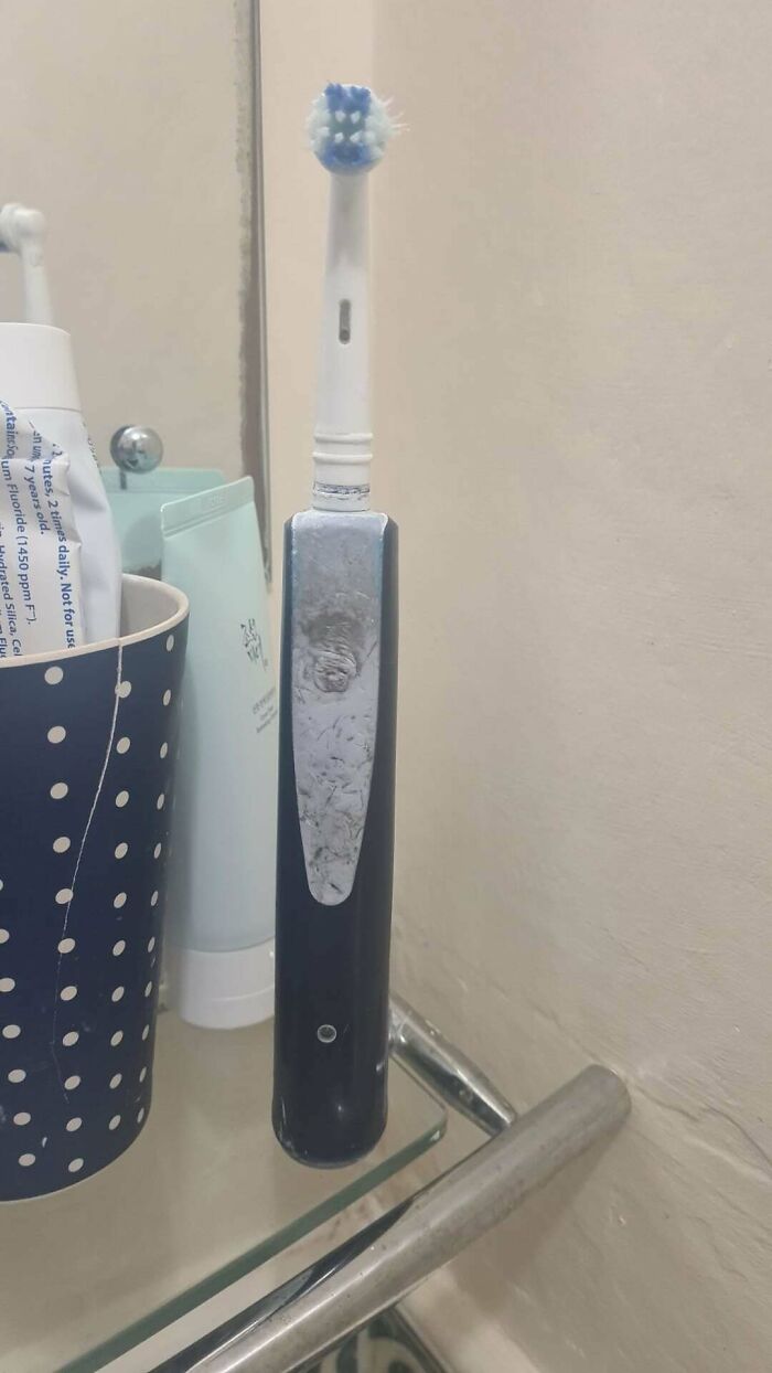 Can I Get An Honourable Mention For This Warhorse Of An Oral B Toothbrush That Has Just Finally Bowed Out After 27 Years Of Daily Use?