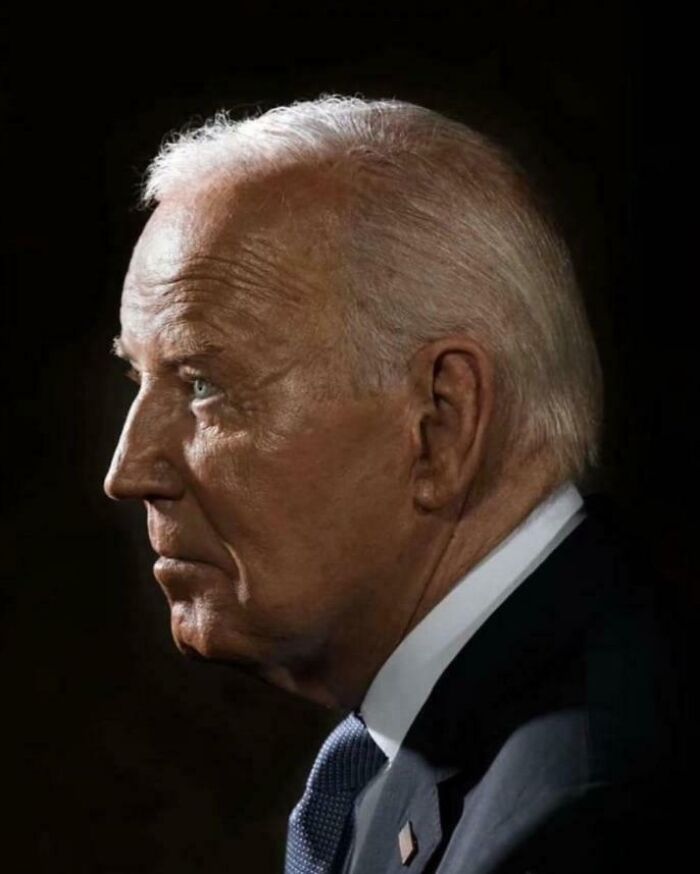 Profile of an elderly man with white hair in a dark suit, illustrating random comparisons that mess with perception of time.