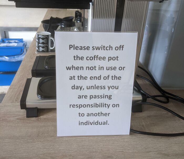 Passive-aggressive coworker note reminding to switch off the coffee pot, showing office tension and workplace frustration.