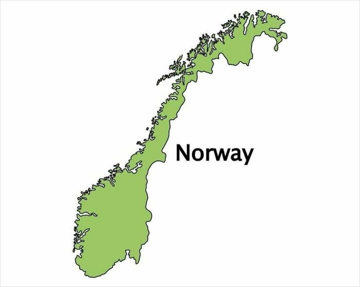 Simplified map of Norway in green, highlighting unusual or funny aspects of poorly drawn maps.