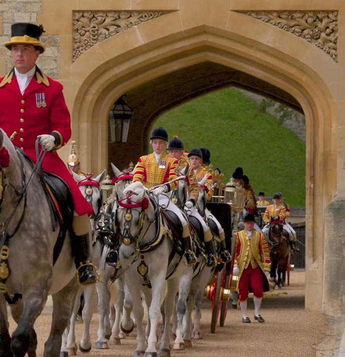 Royal procession with Queen Camilla and Kate Middleton during high-profile Trump visit, highlighting controversial gesture moments