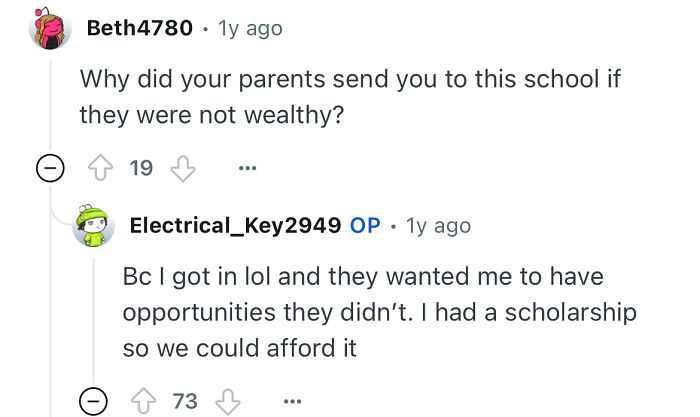 Chat exchange where a person studied in a prestigious private school explains scholarship and opportunities given.