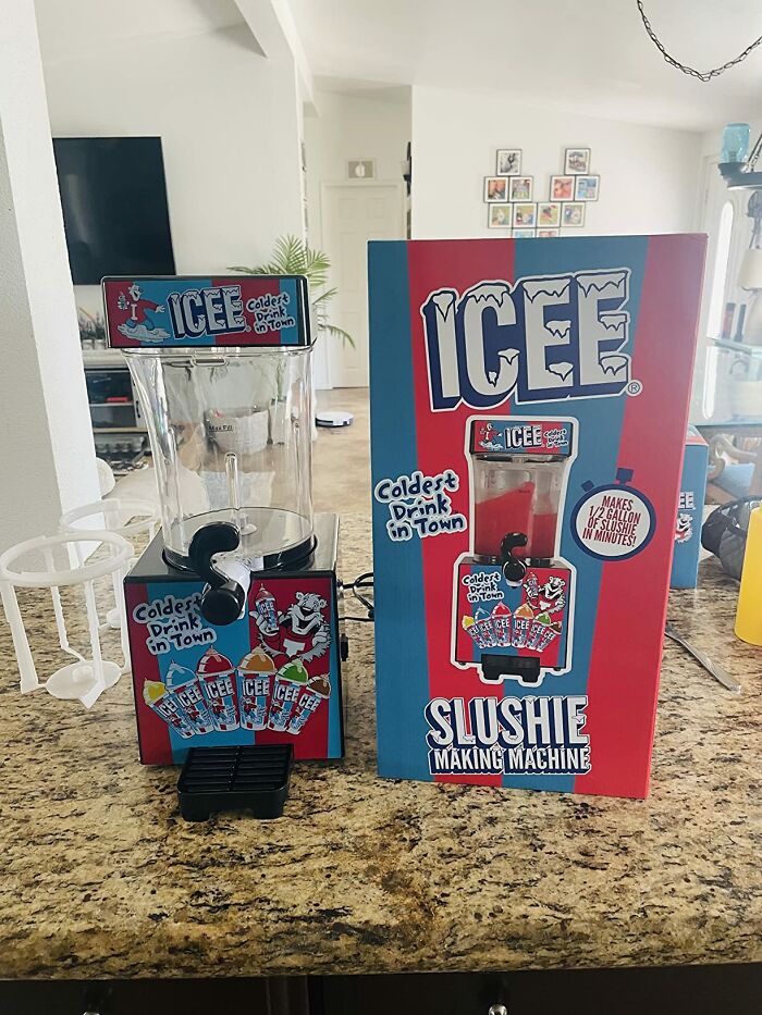 42 Guests Who Saw The Most Chaotic Items On Wedding Registries