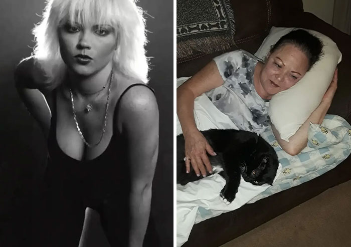 Mujer joven con cabello rubio y madre mayor descansando en sofá con un gato negro, mostrando iconos familiares en fotos antiguas.