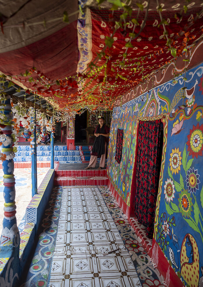 I Visited A Village Where Every Season Brings New Murals On The Mud Walls I Visited A Village Where Every Season Brings New Murals On The Mud Walls