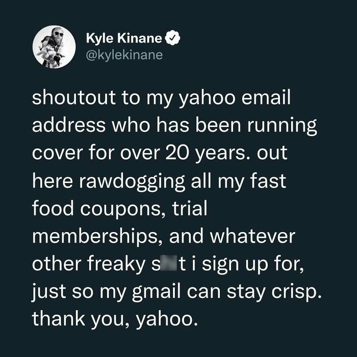 Tweet about a Yahoo email running cover for 20 years to avoid cluttering the primary inbox in hilarious relatable posts.