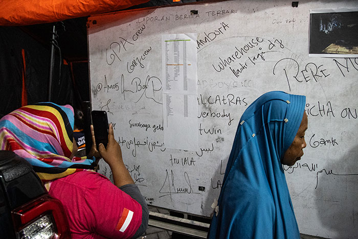 Over 60 Children Buried Under Collapsed School As Rescuers Race To Find Survivors Over 60 Children Buried Under Collapsed School As Rescuers Race To Find Survivors