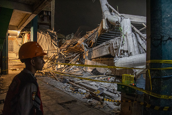 Over 60 Children Buried Under Collapsed School As Rescuers Race To Find Survivors Over 60 Children Buried Under Collapsed School As Rescuers Race To Find Survivors