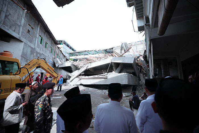 Over 60 Children Buried Under Collapsed School As Rescuers Race To Find Survivors Over 60 Children Buried Under Collapsed School As Rescuers Race To Find Survivors