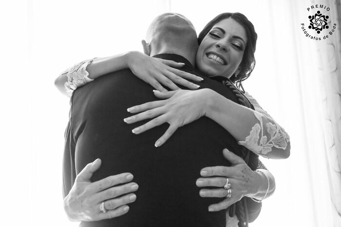 Proof That A Hug Is The Best Wedding Accessory