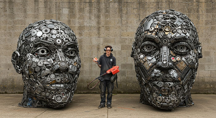 This Artist Turns Trash Into Stunning Sculptures (16 Pics)