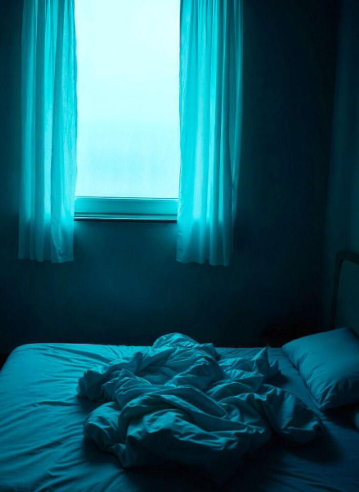 42 Creepy Moments People Can’t Forget That Keep Coming Back To Them