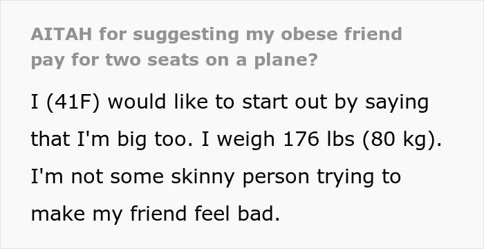 Text post discussing a woman suggesting her obese friend buy two seats for comfort on a flight.