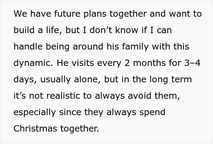 Text excerpt about woman struggling with boyfriend being affectionate with his mom and family dynamics.