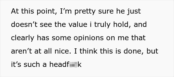 Text message revealing relationship red flags after man starts earning more than girlfriend a year into the relationship.