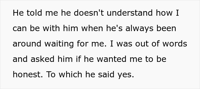 Text showing a guy telling an old friend she should date him instead of her boyfriend because he's tall.