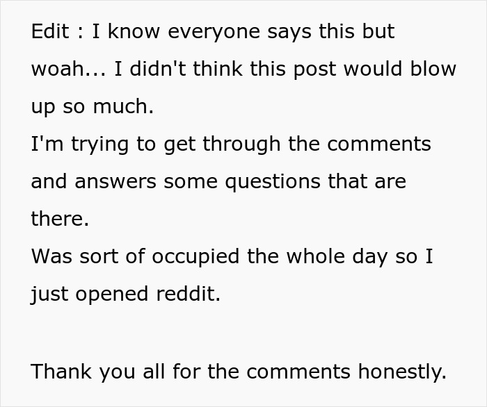 Text message dialogue where a guy tells an old friend she should date him instead of her boyfriend because he is tall.