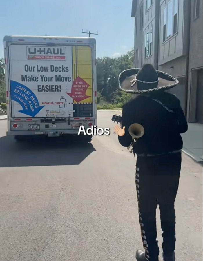 Man's Hilarious Mariachi Revenge On Cheating Ex Goes Mega Viral: "We Need A Whole Netflix Series!"