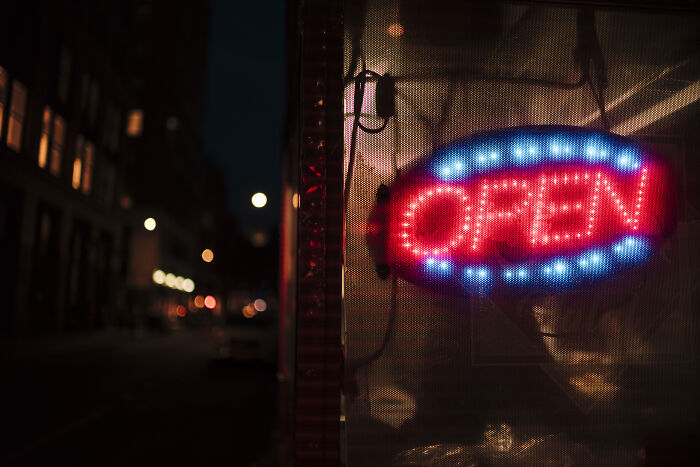 42 Creepy Moments People Can’t Forget That Keep Coming Back To Them