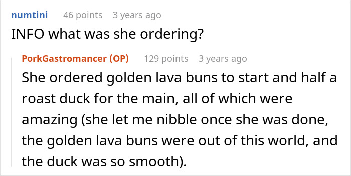 Screenshot of a forum discussion asking about ordering fried pork intestine and sharing food experiences.