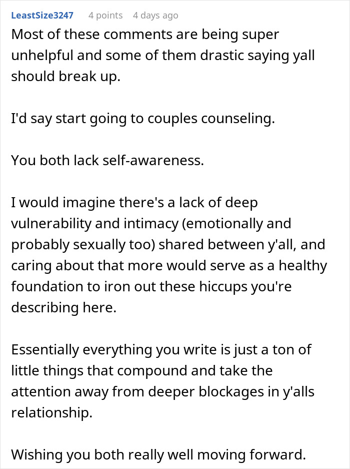 Screenshot of a Reddit comment advising couples counseling due to lack of self-awareness in a relationship conflict.