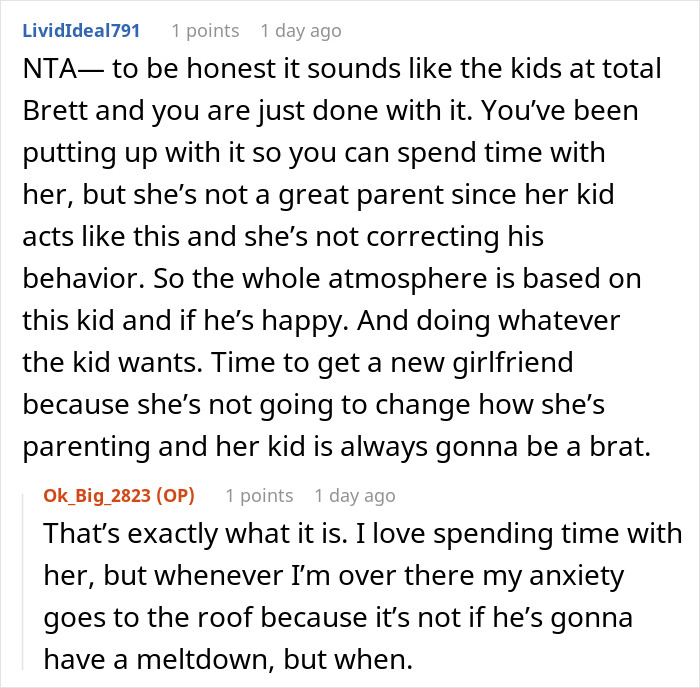 Reddit comments discussing a man walking out during his girlfriend&rsquo;s son&rsquo;s mountain biking meltdown early in the morning.