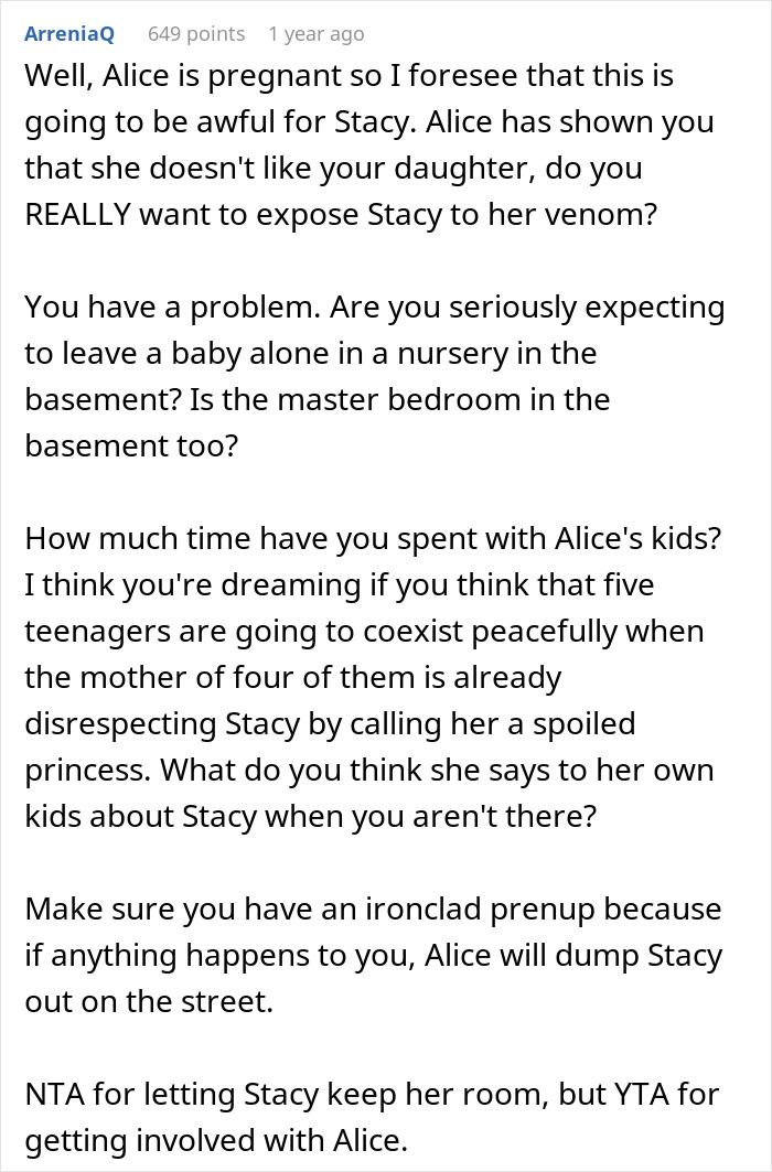 Screenshot of a debate about a man defending his daughter&rsquo;s room from his fianc&eacute;e and choosing her over their future together.