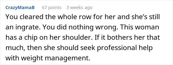 Flight attendant discussing whether not offering seatbelt extender to overweight woman was wrong, in a Reddit comment. Flight attendant discussing whether not offering seatbelt extender to overweight woman was wrong, in a Reddit comment.