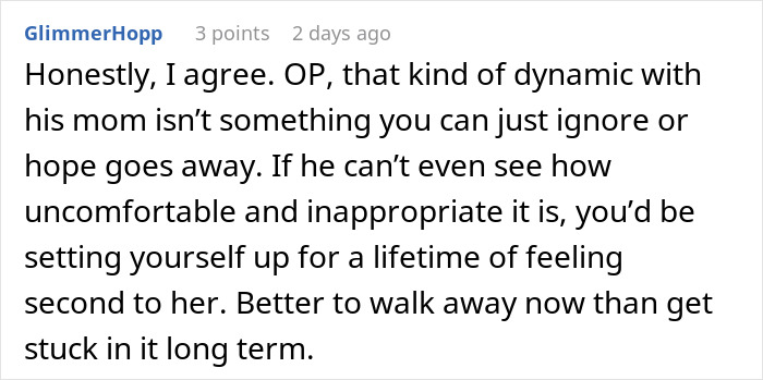 Comment discussing a woman uncomfortable with boyfriend being affectionate with his mom and advice on relationship boundaries.