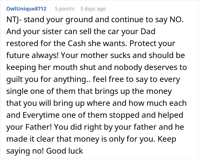 Commenter advises a woman to stand her ground after uninviting sister for refusing to gift $30K for wedding costs.