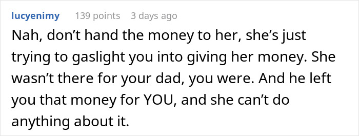 Text post discussing a woman uninviting her sister from her wedding over a $30K gift dispute.