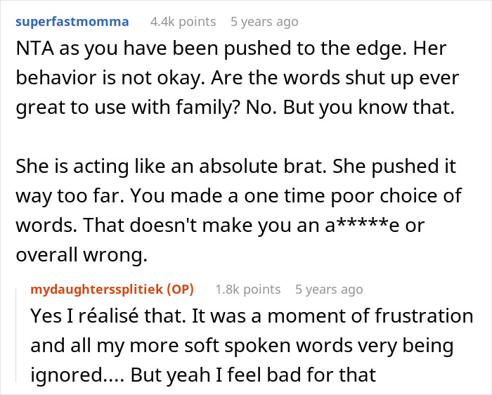 Reddit thread discussing a single sister struggling to handle her sibling&rsquo;s engagement and family tensions.