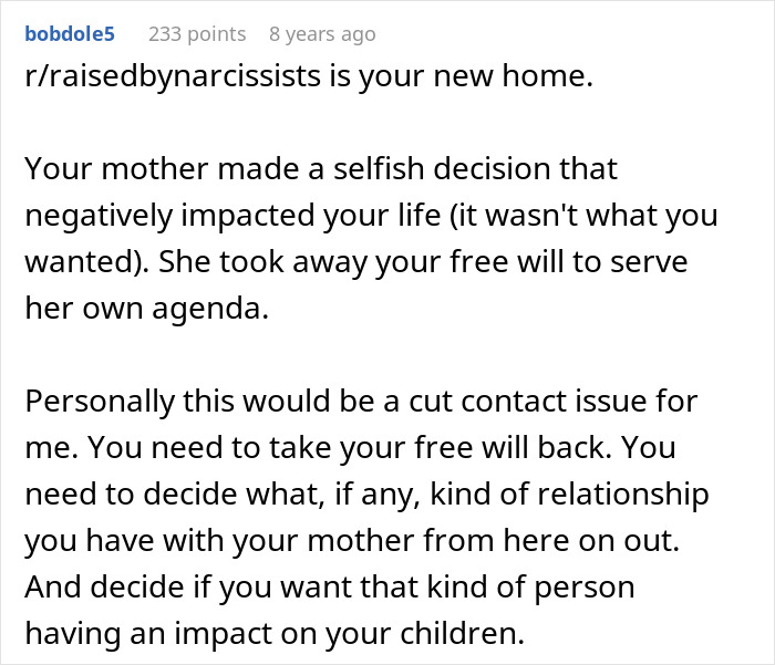 Alt text: Woman reads about the truth behind why she never got to study abroad and reflects on selfish family decisions. Alt text: Woman reads about the truth behind why she never got to study abroad and reflects on selfish family decisions.
