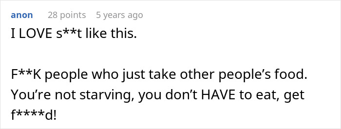 Screenshot of a comment expressing strong support for a guy who baked a habanero cake to teach a roommate stealing leftovers a lesson.